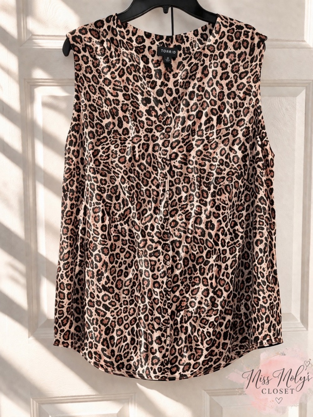 Torrid Chetah Sleeveless Button Front Sleeveless Top- ❤️Size 2-2X❤️